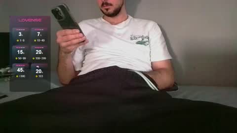 Snapshot of sleepless19 chatting on 04-19-26, 01:54 sleepless19 online show from 04-19-26, 01:54