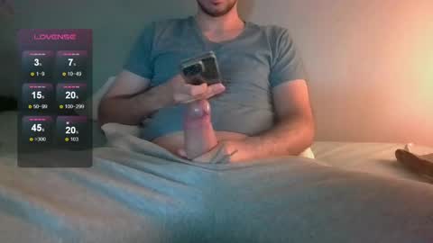 Snapshot of sleepless19 chatting on 05-20-26, 01:50 sleepless19 online show from 05-20-26, 01:50