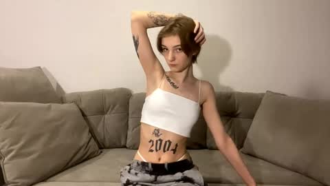 Snapshot of sleepysonya chatting on 04-28-26, 04:45 Sofia online show from 04-28-26, 04:45
