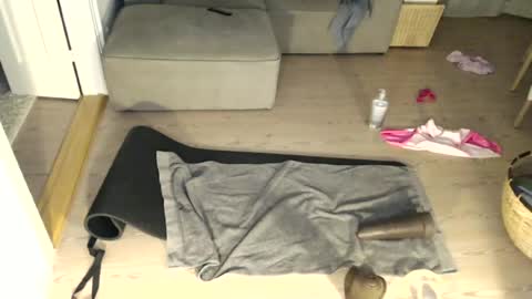 slemmepige66794494 online show from 08-08-26, 08:55