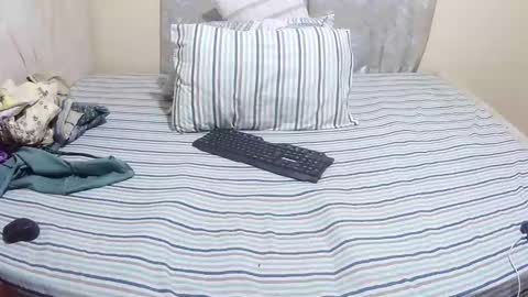 slender_sweetbabe online show from 02-15-26, 10:25