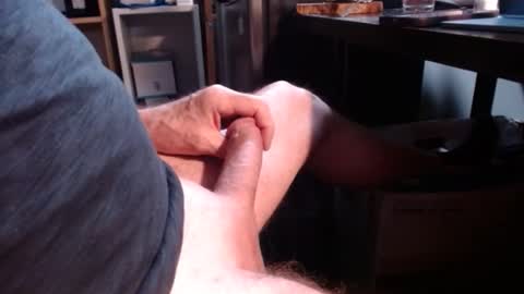 sliderguy699 online show from 04-19-26, 11:53