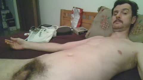 Snapshot of slim38 chatting on 06-12-26, 04:22 Alin online show from 06-12-26, 04:22