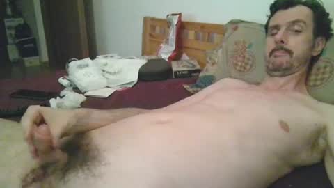 Snapshot of slim38 chatting on 06-25-26, 07:07 Alin online show from 06-25-26, 07:07