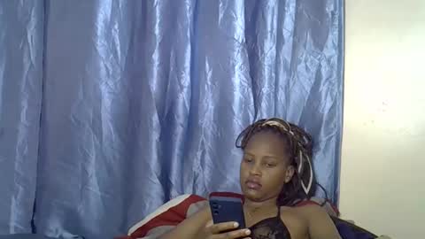 Alicia online show from 11-21-25, 08:02