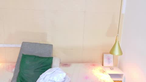 Snapshot of slim_chocobar18 chatting on 02-22-25, 12:40 slim_chocobar18 online show from 02-22-25, 12:40