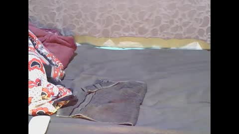 slim_girl01 online show from 02-15-26, 06:54