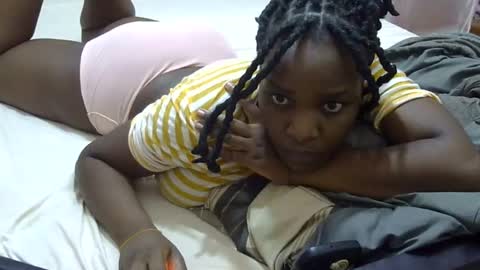 Snapshot of slim_joy chatting on 03-12-25, 07:28 slim_joy online show from 03-12-25, 07:28