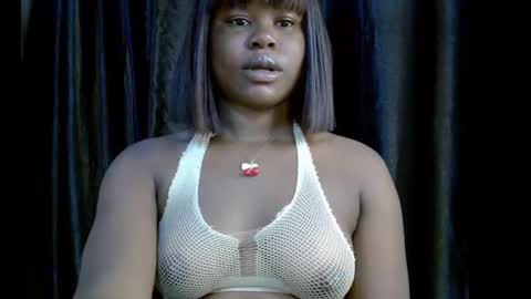 Tems online show from 11-16-25, 06:41