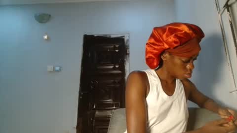 Snapshot of slimbaby16 chatting on 12-02-25, 05:02 Slim online show from 12-02-25, 05:02