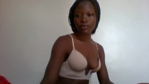 Snapshot of slimdiva chatting on 09-22-25, 06:48 slimdiva online show from 09-22-25, 06:48