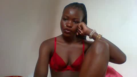 Snapshot of slimdiva chatting on 11-05-25, 05:07 slimdiva online show from 11-05-25, 05:07