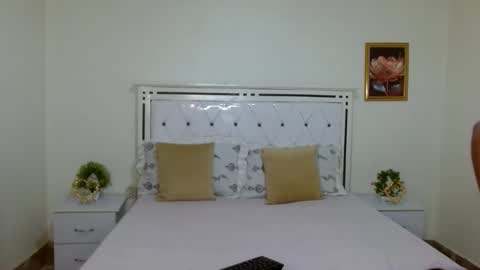 Snapshot of slimebonie chatting on 09-28-25, 06:35 purity online show from 09-28-25, 06:35