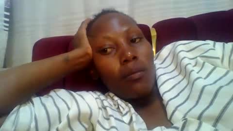 Snapshot of slimebonie chatting on 11-19-25, 07:47 purity online show from 11-19-25, 07:47