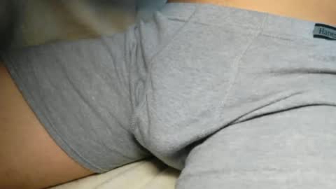 Snapshot of slimhungyvng chatting on 06-30-26, 05:25 slimhungyvng online show from 06-30-26, 05:25