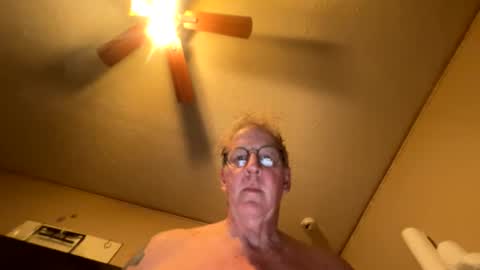 Snapshot of slimjim061560 chatting on 05-15-26, 11:12 slimjim061560 online show from 05-15-26, 11:12