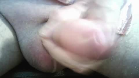 Snapshot of slimsmiler chatting on 06-07-26, 11:58 slimsmiler online show from 06-07-26, 11:58