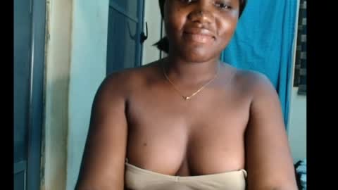 Snapshot of slimthick_tinah chatting on 07-28-26, 03:21 TINA online show from 07-28-26, 03:21