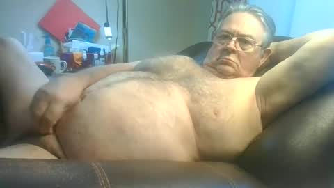 slippery_duck online show from 01-26-25, 02:19
