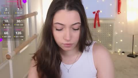 Emilia online show from 01-06-26, 12:20