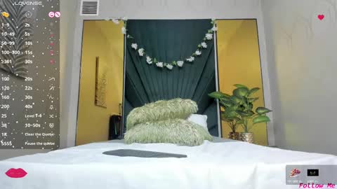 Paola  online show from 02-16-25, 05:37