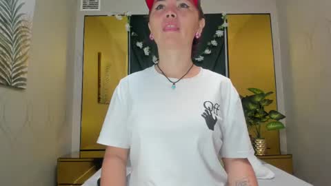 Paola  online show from 02-19-25, 11:28