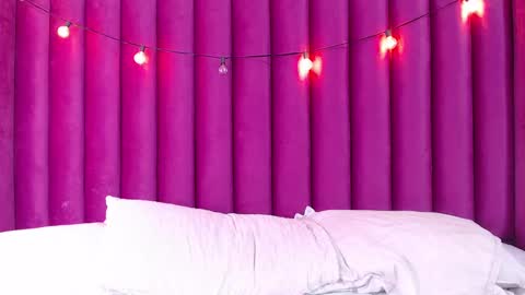 Snapshot of slutlittlecamila chatting on 01-08-25, 05:05 CAMILA online show from 01-08-25, 05:05