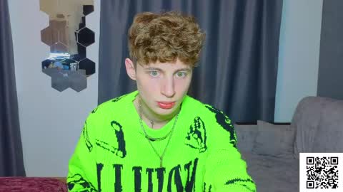 Snapshot of sluttsavage chatting on 05-17-26, 07:17 sluttsavage online show from 05-17-26, 07:17