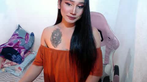  Lovie  online show from 02-08-26, 03:59