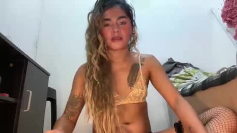 Snapshot of slutty_lavinia chatting on 09-27-25, 06:13 Slutty Lavinia online show from 09-27-25, 06:13