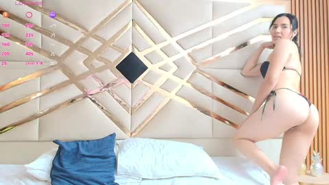 Snapshot of sluttyandmature chatting on 01-22-25, 01:21 MARCELA online show from 01-22-25, 01:21