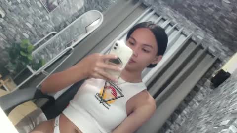 Snapshot of sluttychie chatting on 02-23-25, 08:11 CHIE CHIE online show from 02-23-25, 08:11