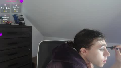 Natsu online show from 04-07-26, 04:51