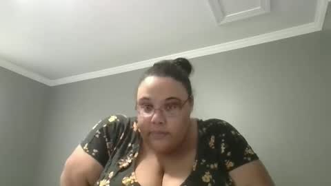 Snapshot of sluttyjess31 chatting on 02-11-26, 03:28 Jessica online show from 02-11-26, 03:28