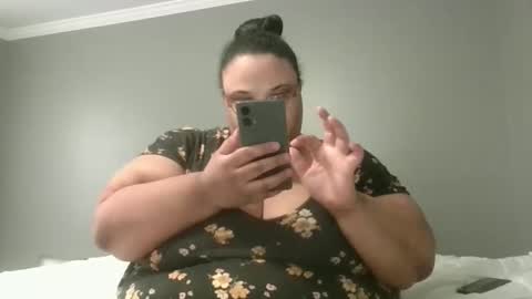 Snapshot of sluttyjess31 chatting on 02-21-26, 05:58 Jessica online show from 02-21-26, 05:58