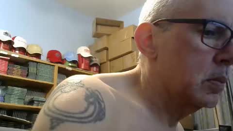Snapshot of sluttyslave81 chatting on 05-09-26, 07:02 sluttyslave81 online show from 05-09-26, 07:02