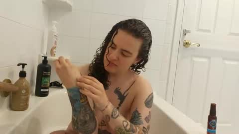 Snapshot of sluttysuzie17 chatting on 06-21-26, 03:25 SluttySuzie17 online show from 06-21-26, 03:25