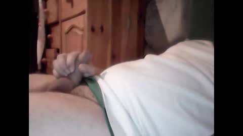 Snapshot of slutyboy1261 chatting on 01-05-25, 06:35 slutyboy1261 online show from 01-05-25, 06:35