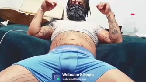 Snapshot of slutyboykraxy chatting on 03-01-26, 12:01 sluyboy online show from 03-01-26, 12:01