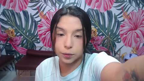 Snapshot of small__naughty chatting on 05-04-26, 01:07 Mariana Torres online show from 05-04-26, 01:07