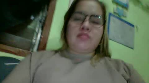 Lovewella online show from 03-27-26, 02:39