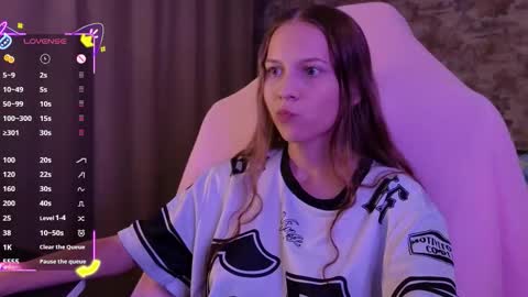 Emma online show from 12-16-25, 06:57