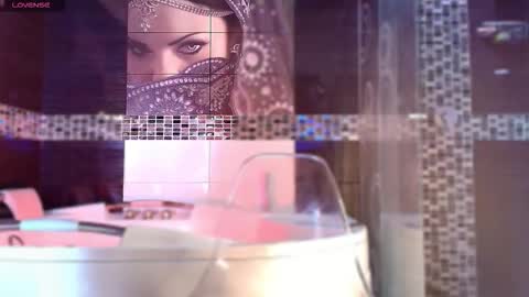 Snapshot of small_hot19 chatting on 11-29-25, 09:34 Small Hot19 online show from 11-29-25, 09:34