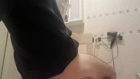 smallone8825 online show from 04-01-26, 05:19