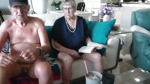 Daddy online show from 05-06-26, 12:54
