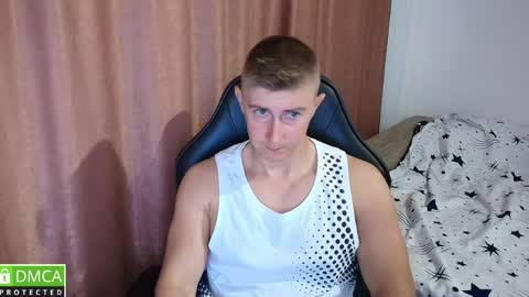 Snapshot of smanking22 chatting on 05-14-26, 12:12 smanking22 online show from 05-14-26, 12:12