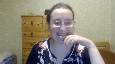 Snapshot of smart_rose chatting on 01-25-25, 08:00 smart_rose online show from 01-25-25, 08:00