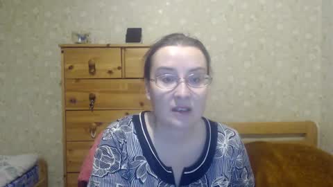 Snapshot of smart_rose chatting on 02-06-25, 02:15 smart_rose online show from 02-06-25, 02:15