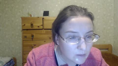 Snapshot of smart_rose chatting on 02-10-25, 06:35 smart_rose online show from 02-10-25, 06:35
