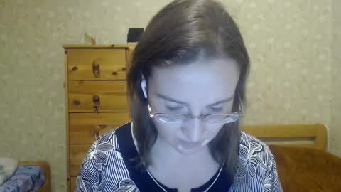 Snapshot of smart_rose chatting on 02-12-25, 01:19 smart_rose online show from 02-12-25, 01:19